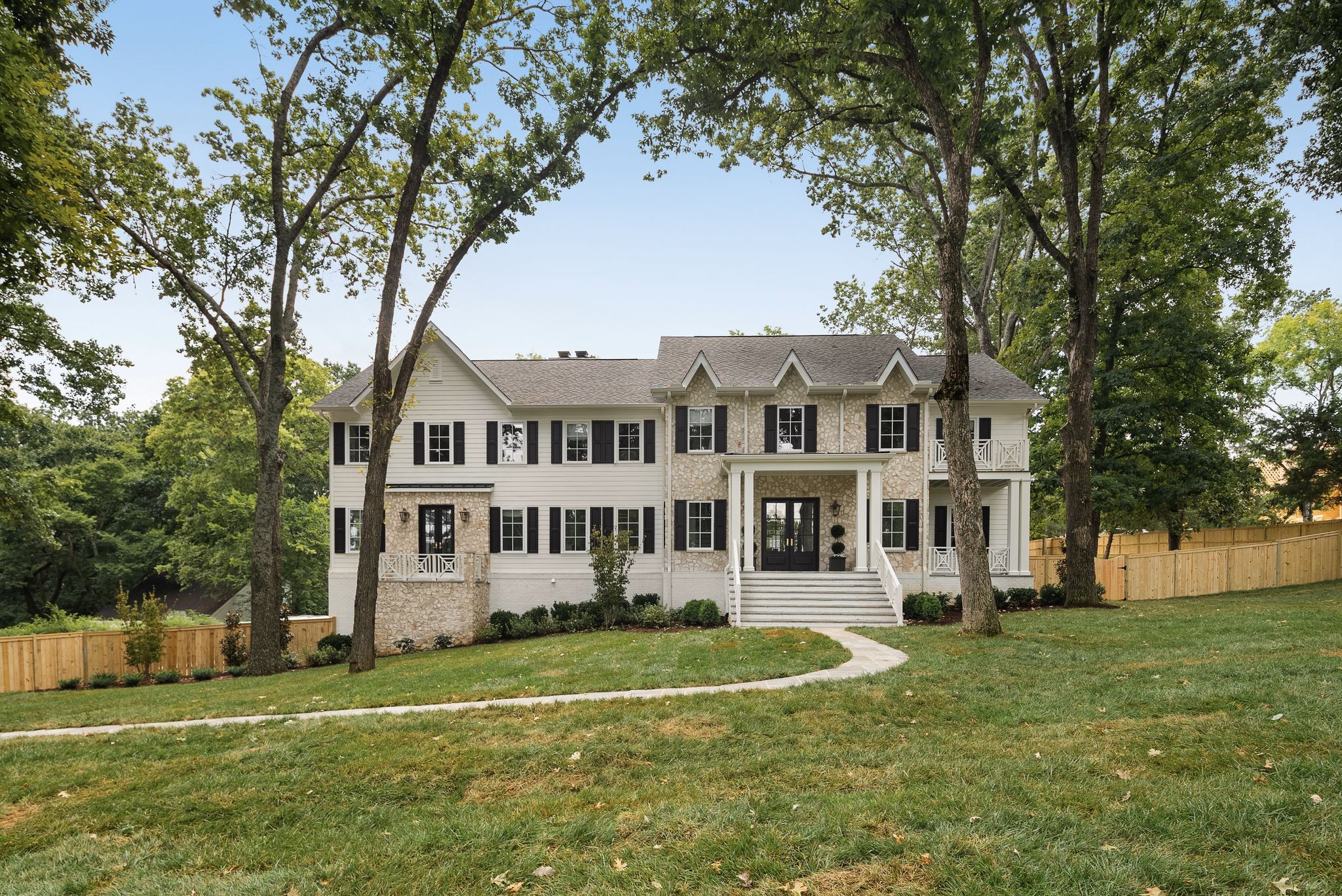 6137 Bresslyn Rd