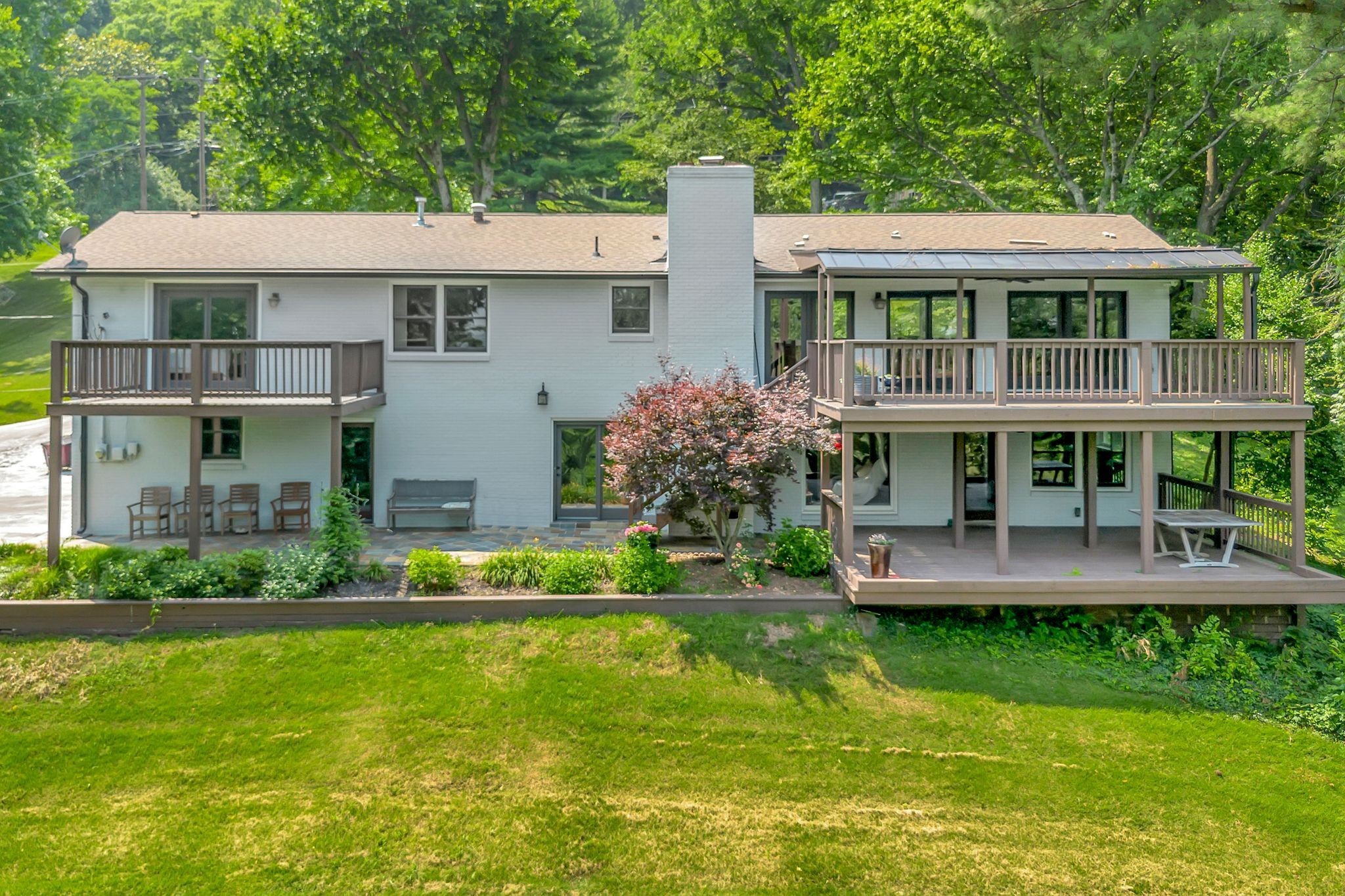 1204 Brentwood Ln