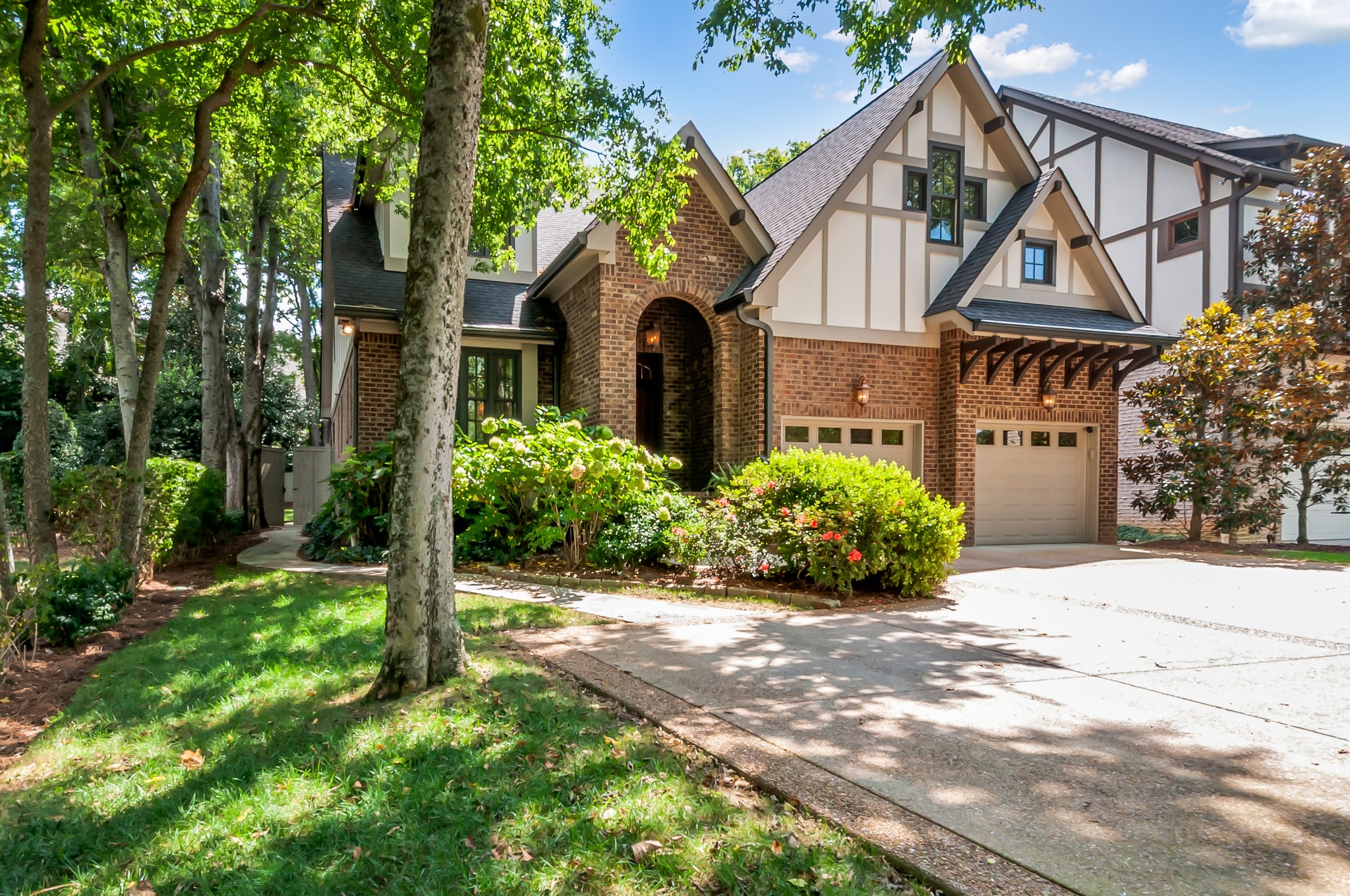 3806 Cross Creek Rd