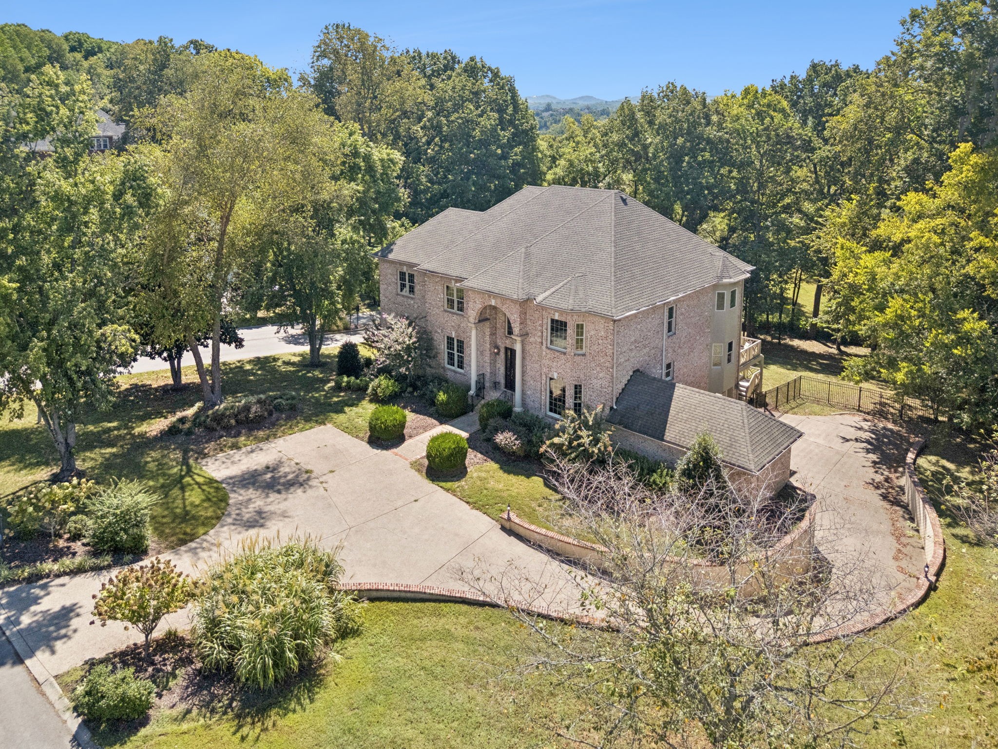 9619 Deer Track Ct