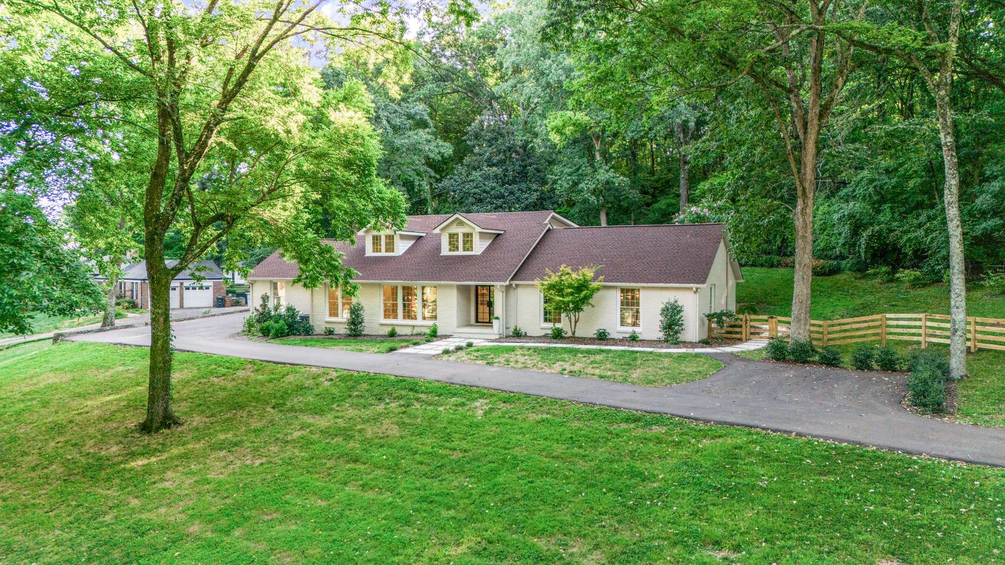 509 Hillwood Blvd
