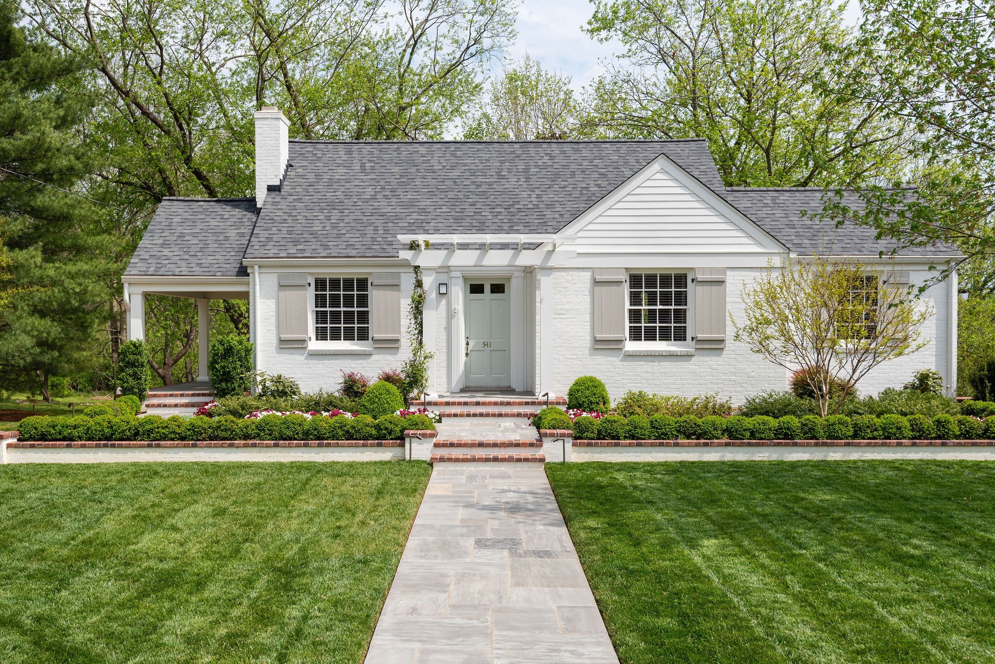 541 Skyview Dr