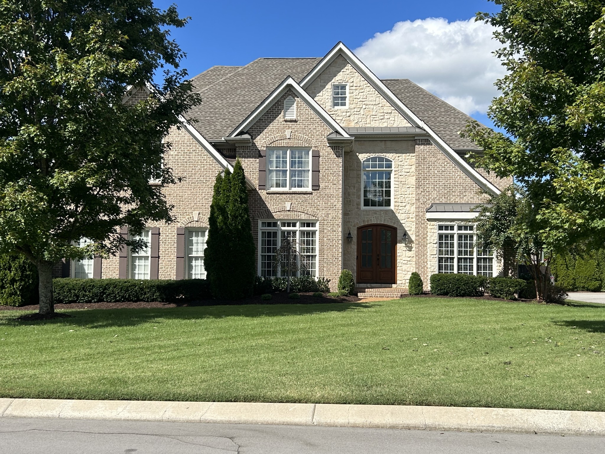 2476 Titans Ln