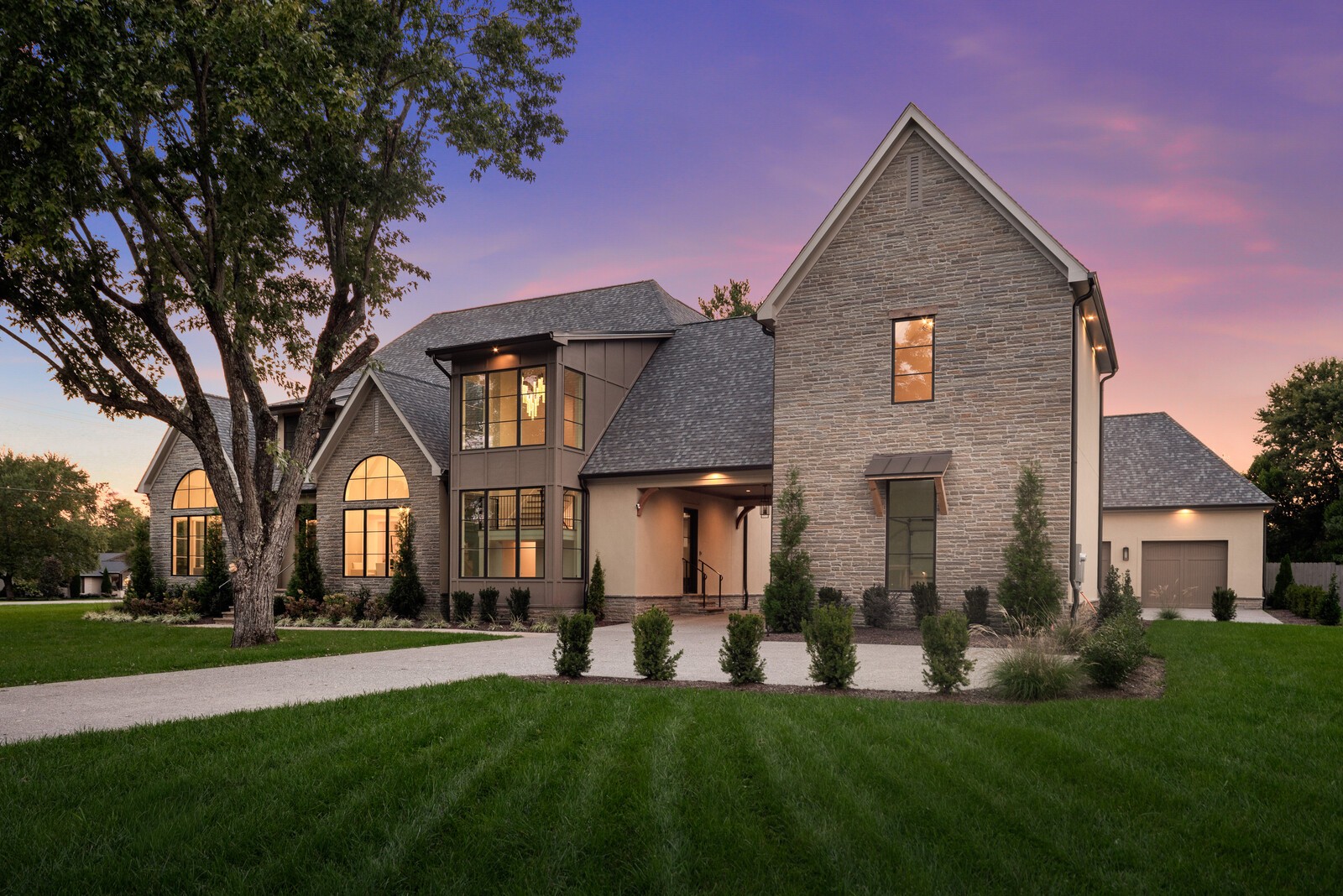 521 Mansion Dr