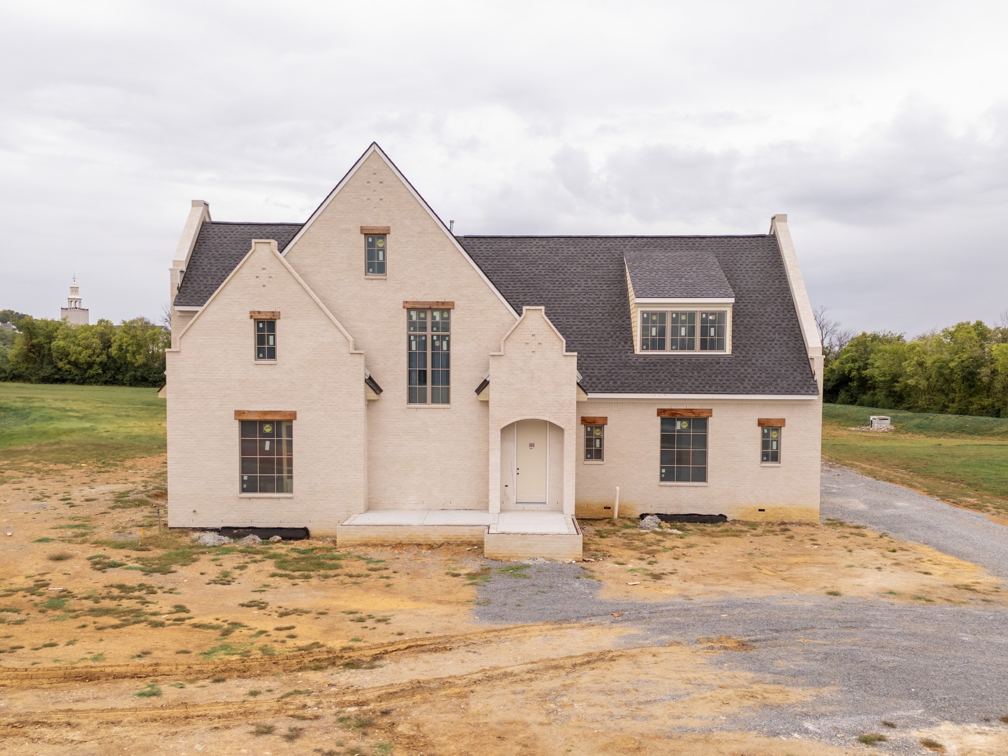 6032 Frazier Park Ln