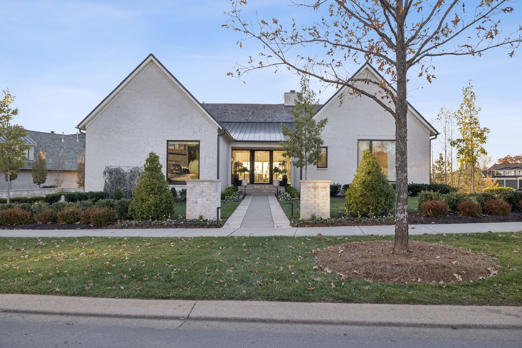 7354 Harlow Dr