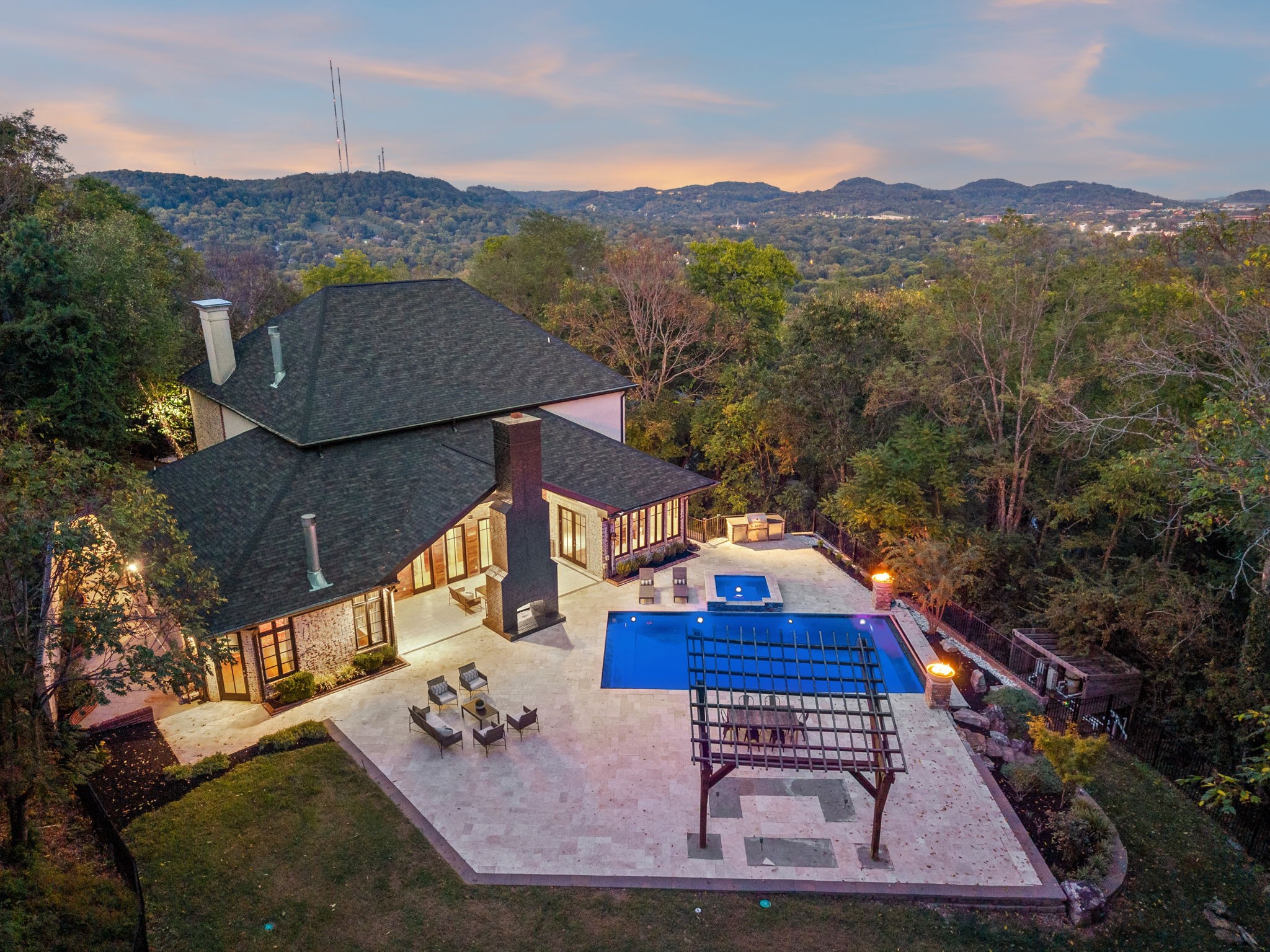 6355 Shadow Ridge Ct