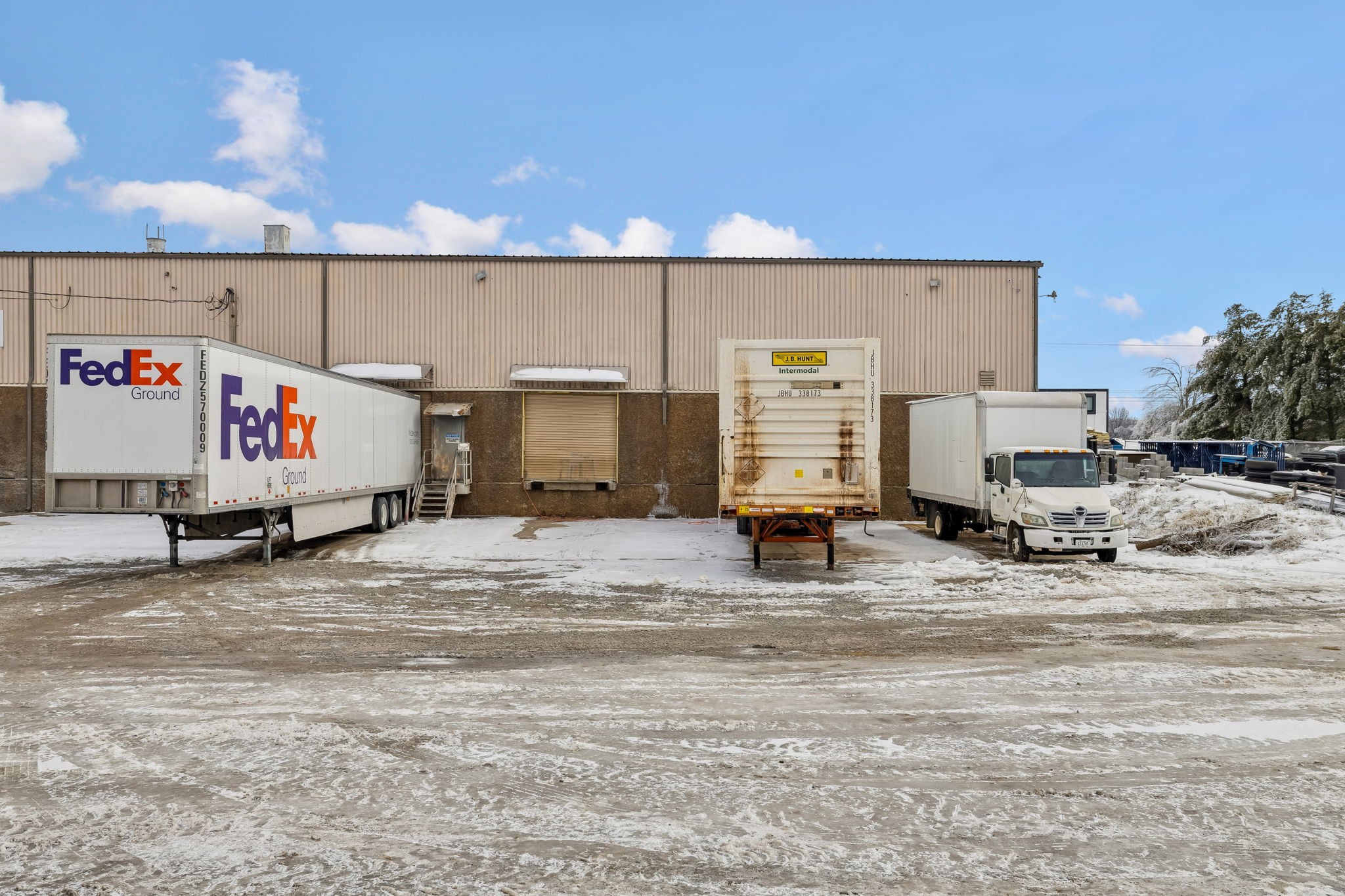 411 Industrial Dr