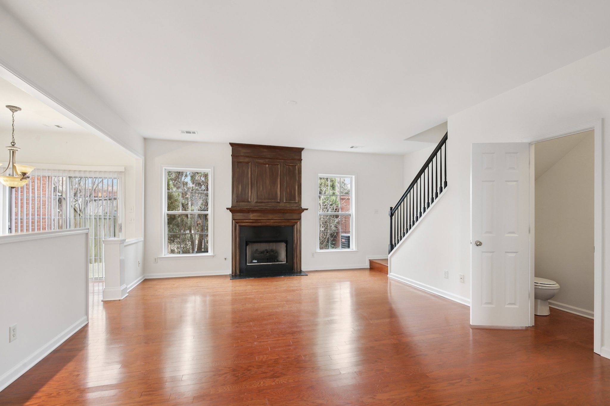 456 Old Towne Dr