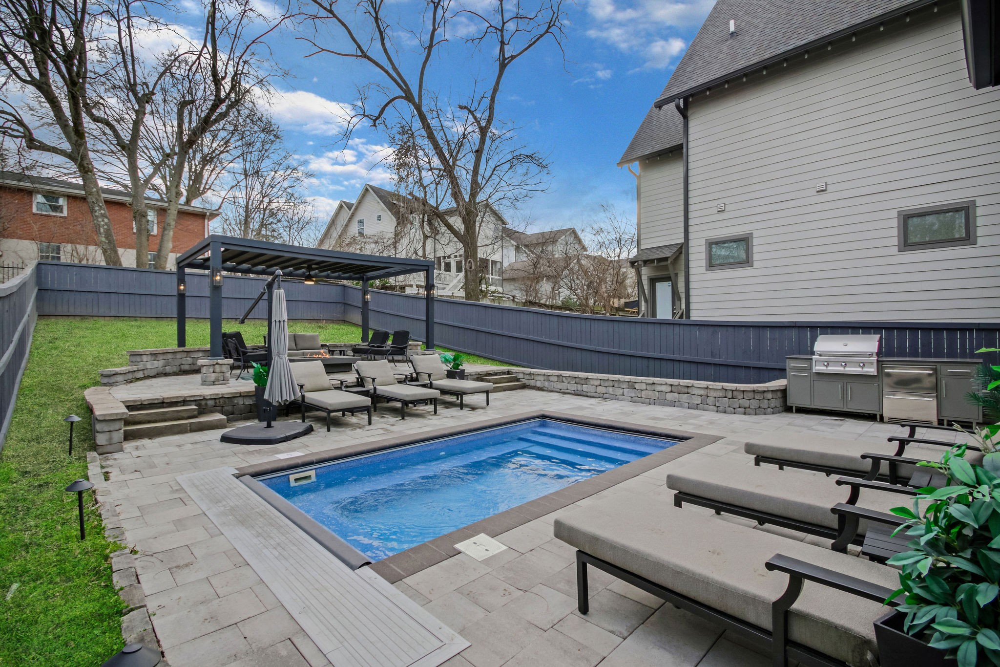 1217B Battlefield Dr