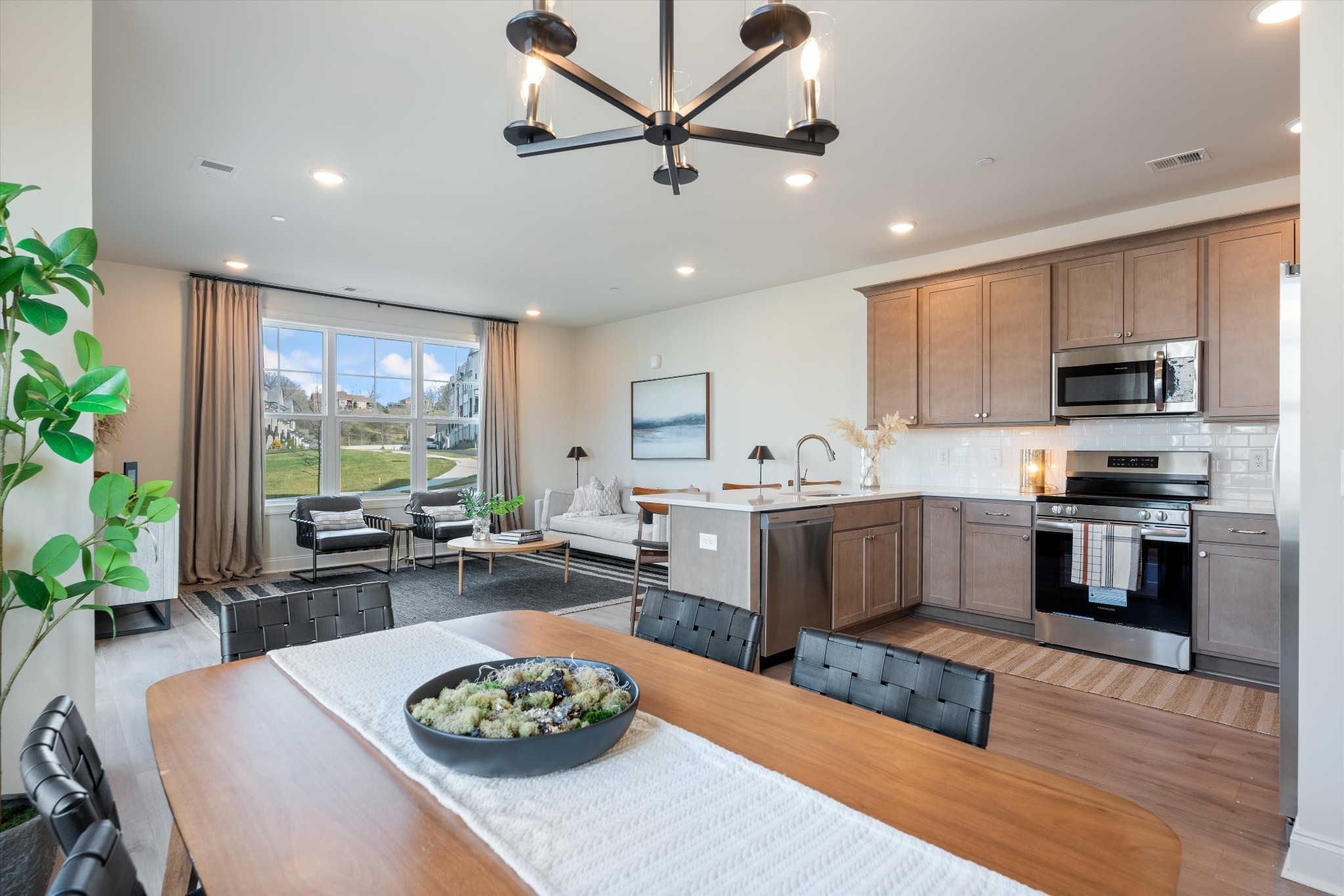 482 Portsdale Dr