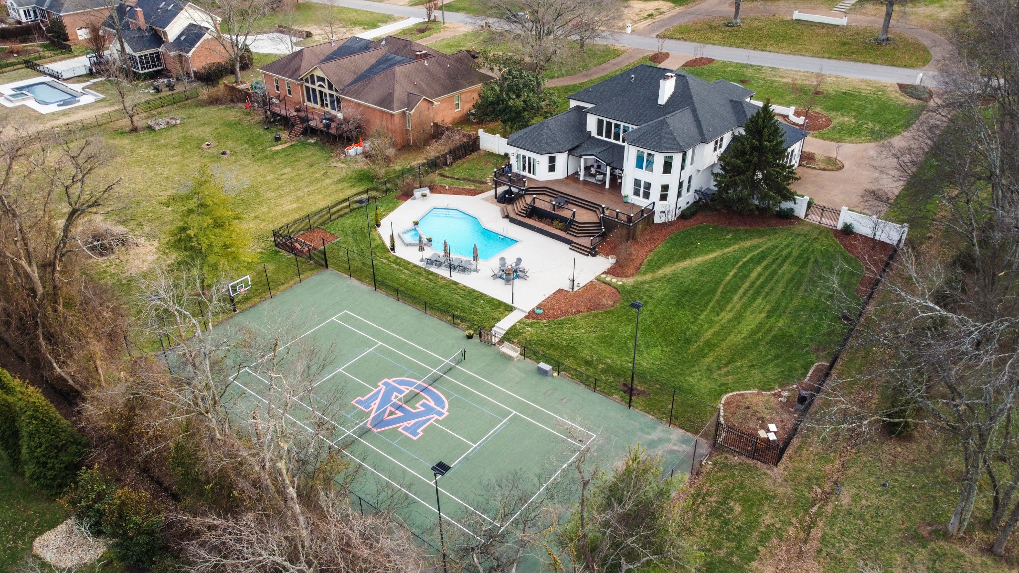 5114 Woodland Hills Dr