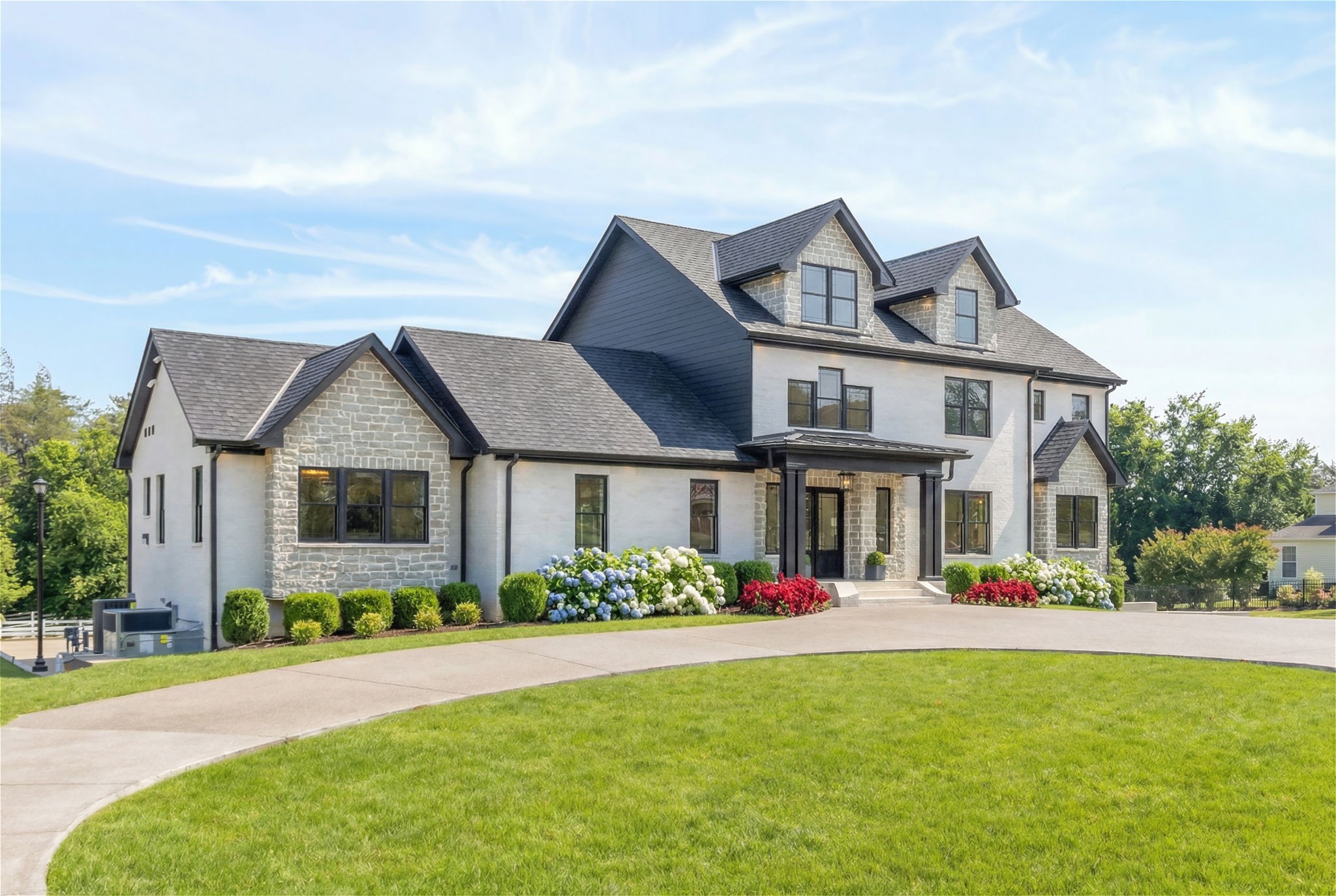 102 Steeplechase Ln