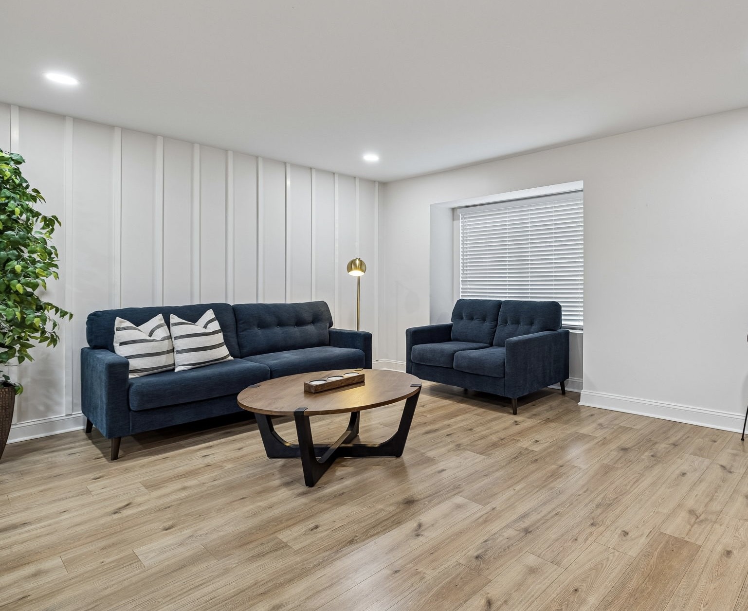 6955 Highland Park Dr