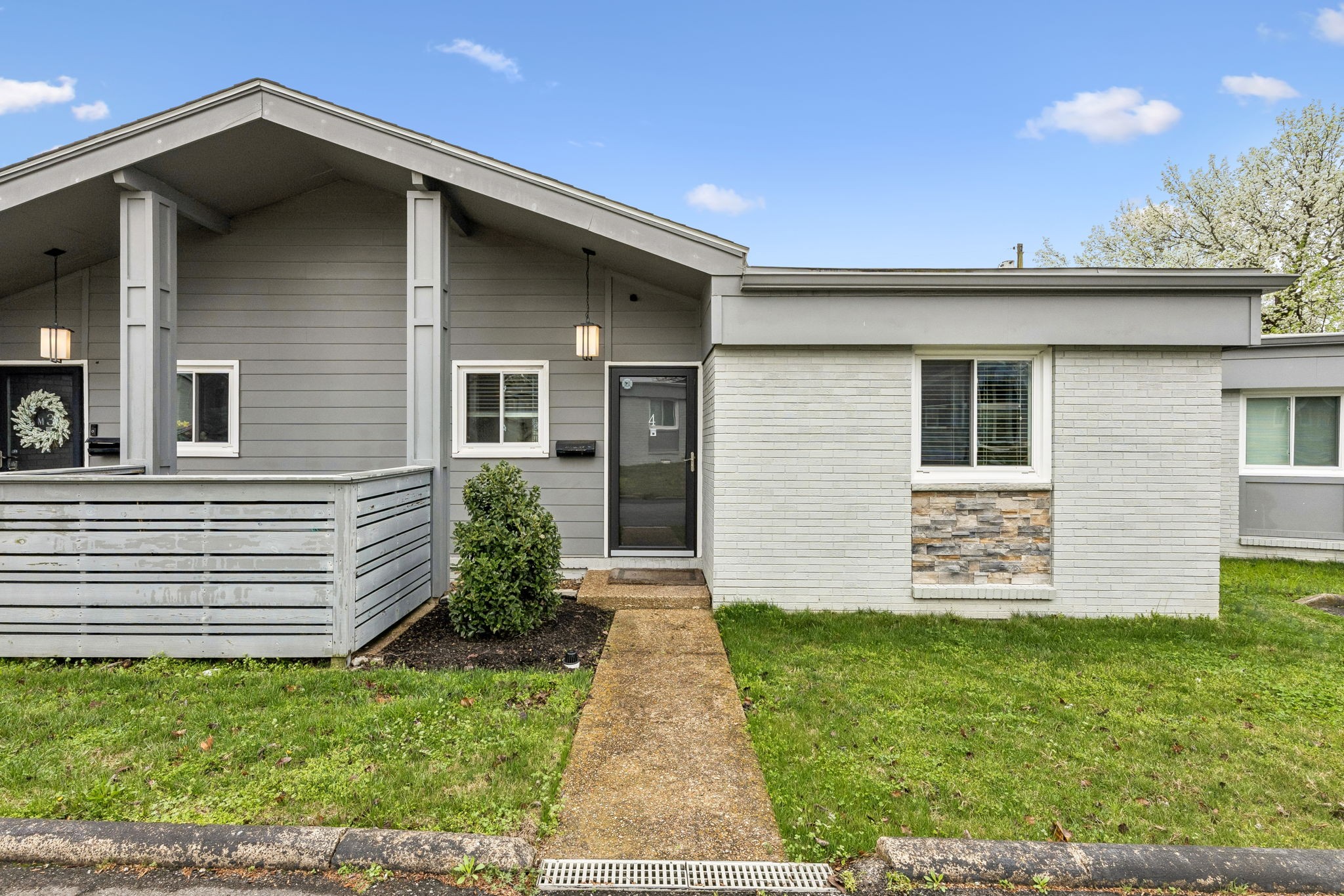 1900 Richard Jones Rd