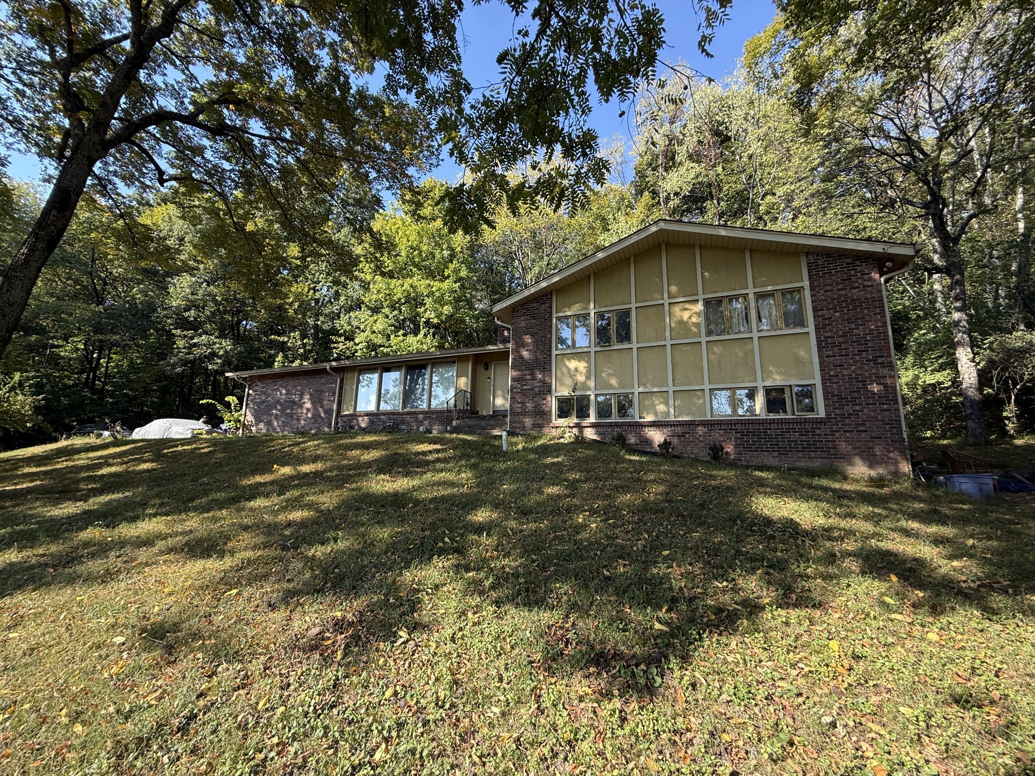 1213 Brentwood Ln