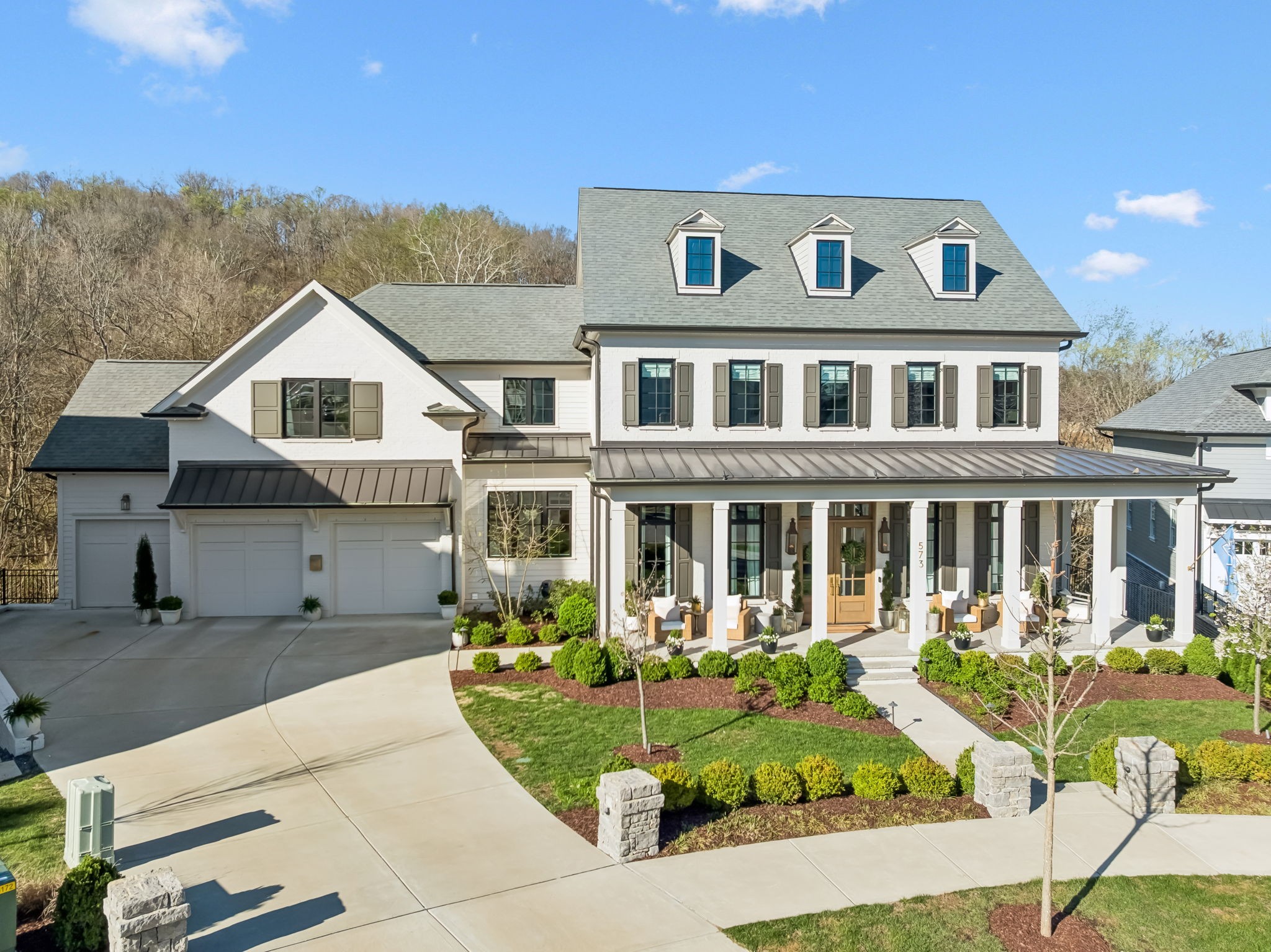 573 Bonaire Ln