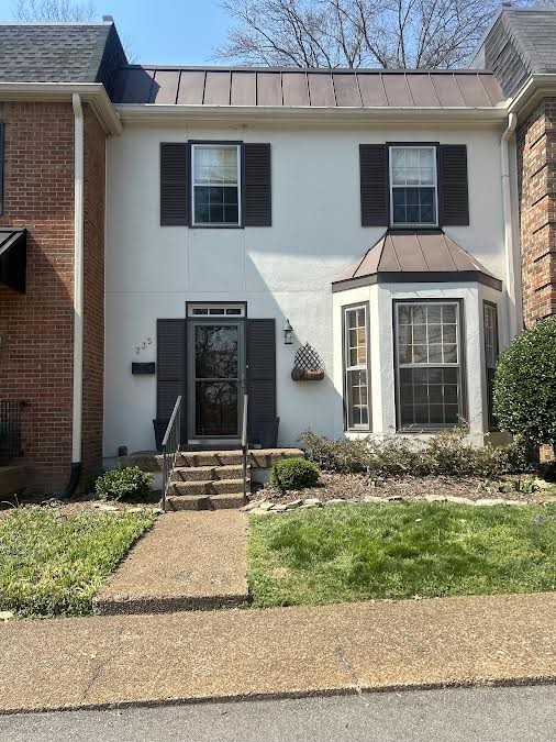 4400 Belmont Park Ter