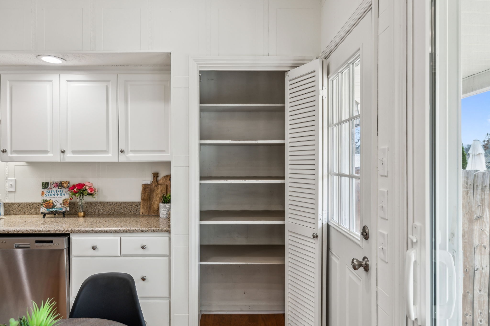 102 Foxborough Sq, W