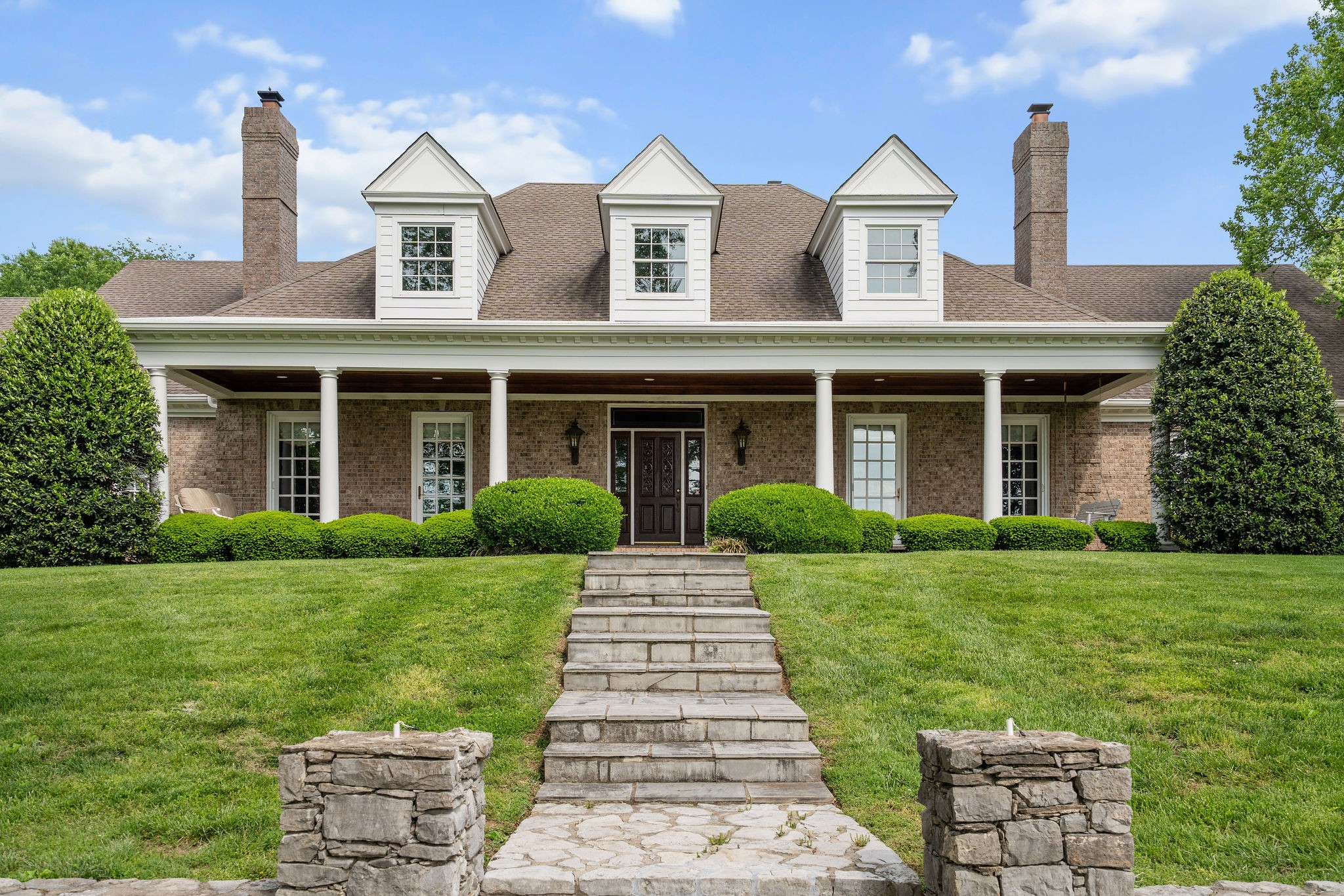 1633 Lewisburg Pike