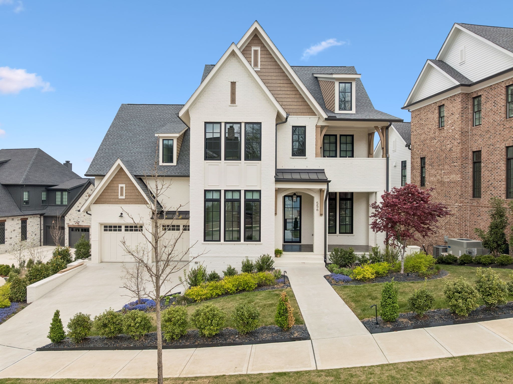 556 Bonaire Ln