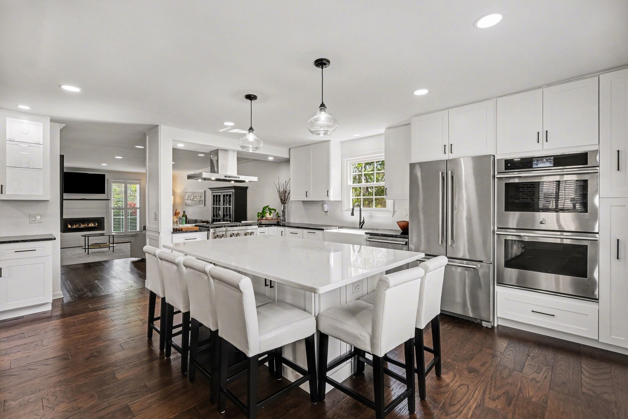 1622 Crystal Lake Dr