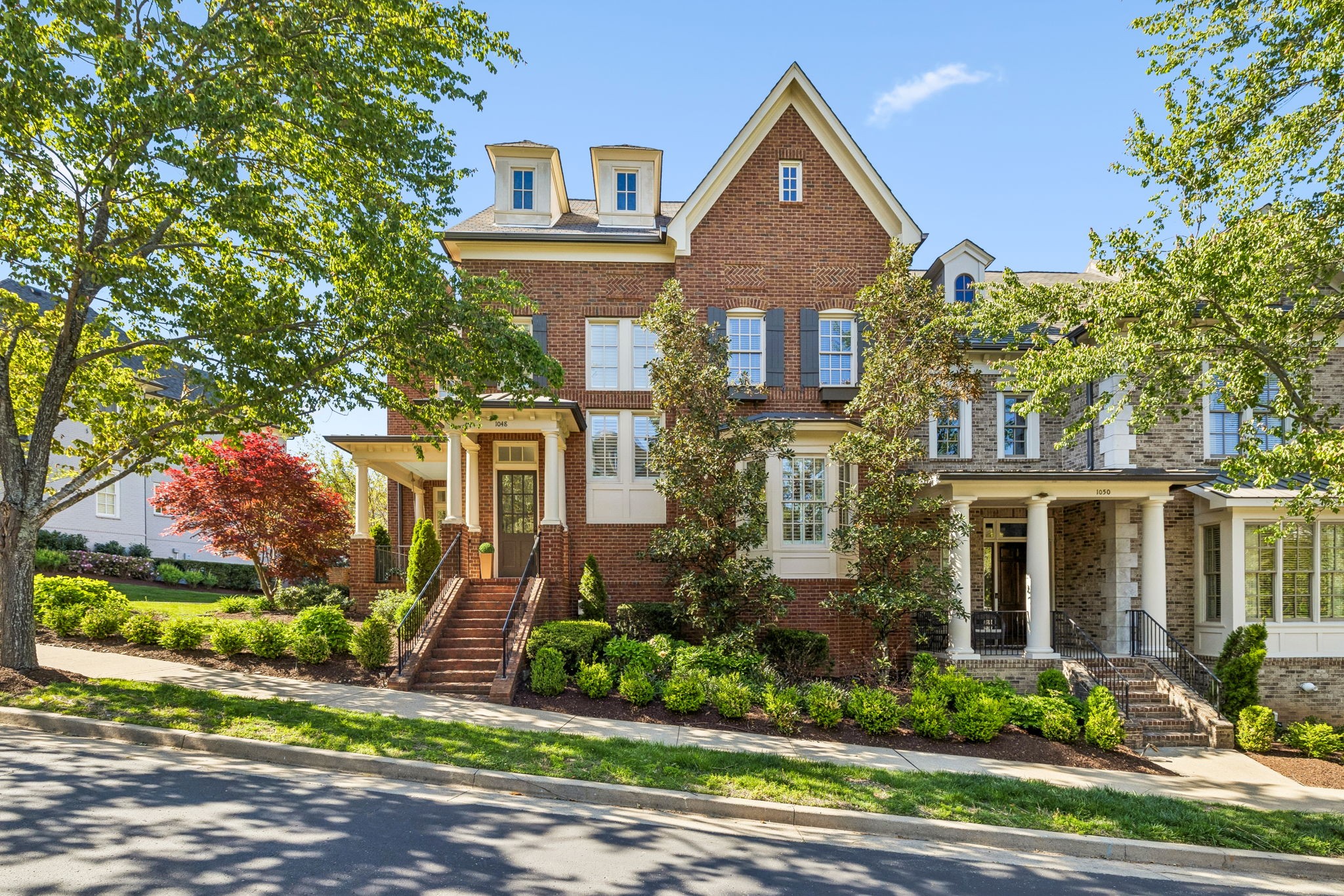 1048 Falling Leaf Cir