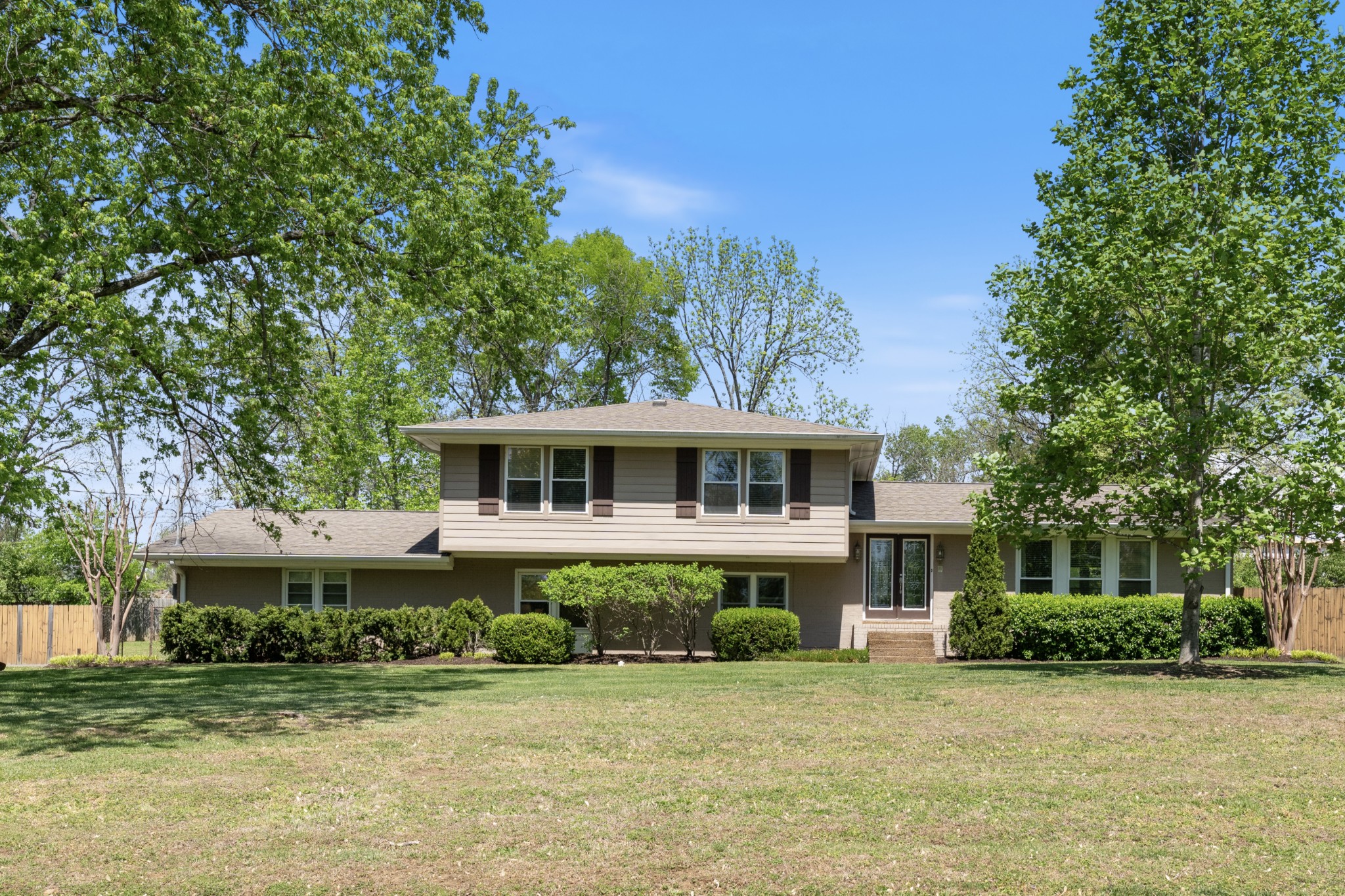 9008 Karen Ct