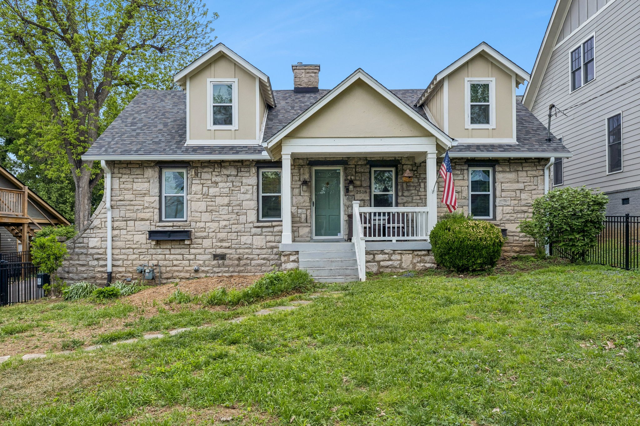 2518 Sharondale Dr