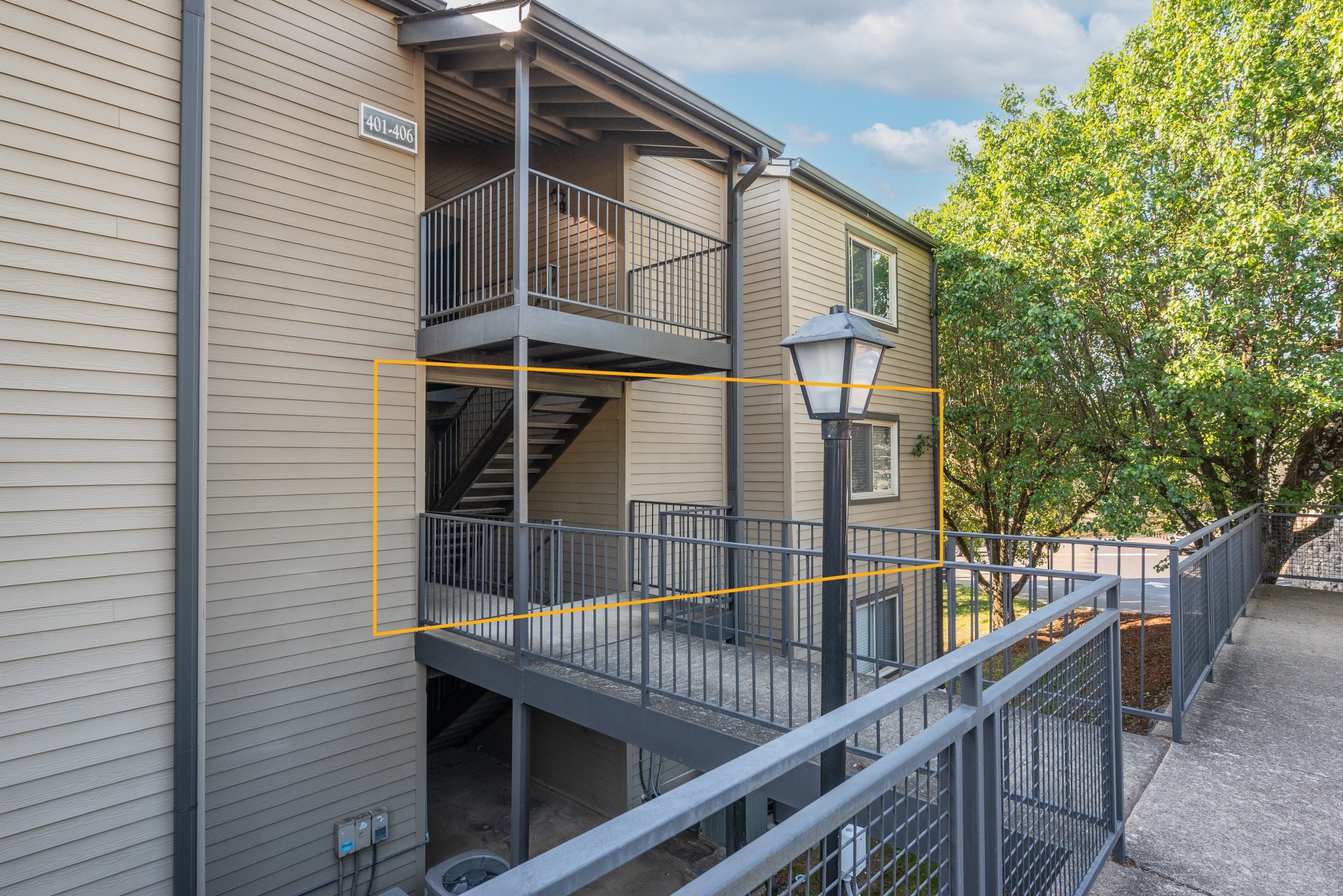 404 Summit Ridge Pl