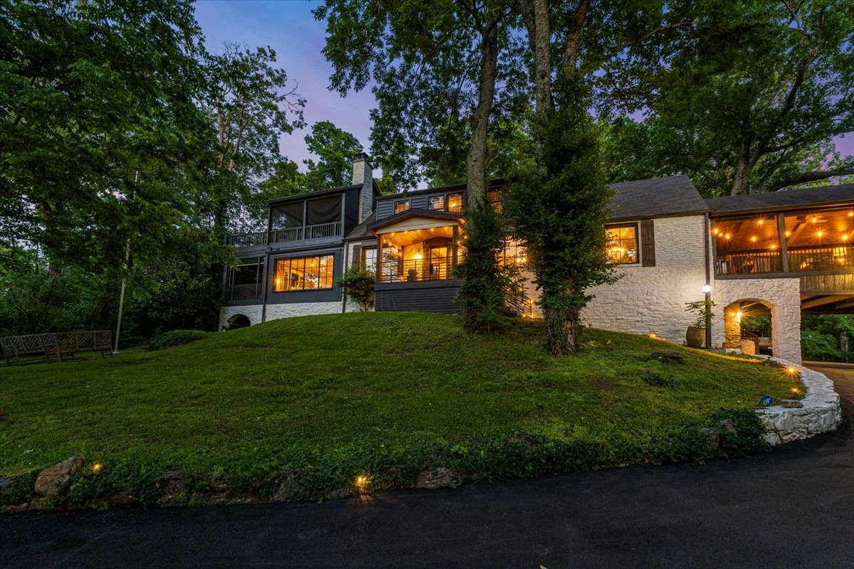 5400 Hillsboro Pike