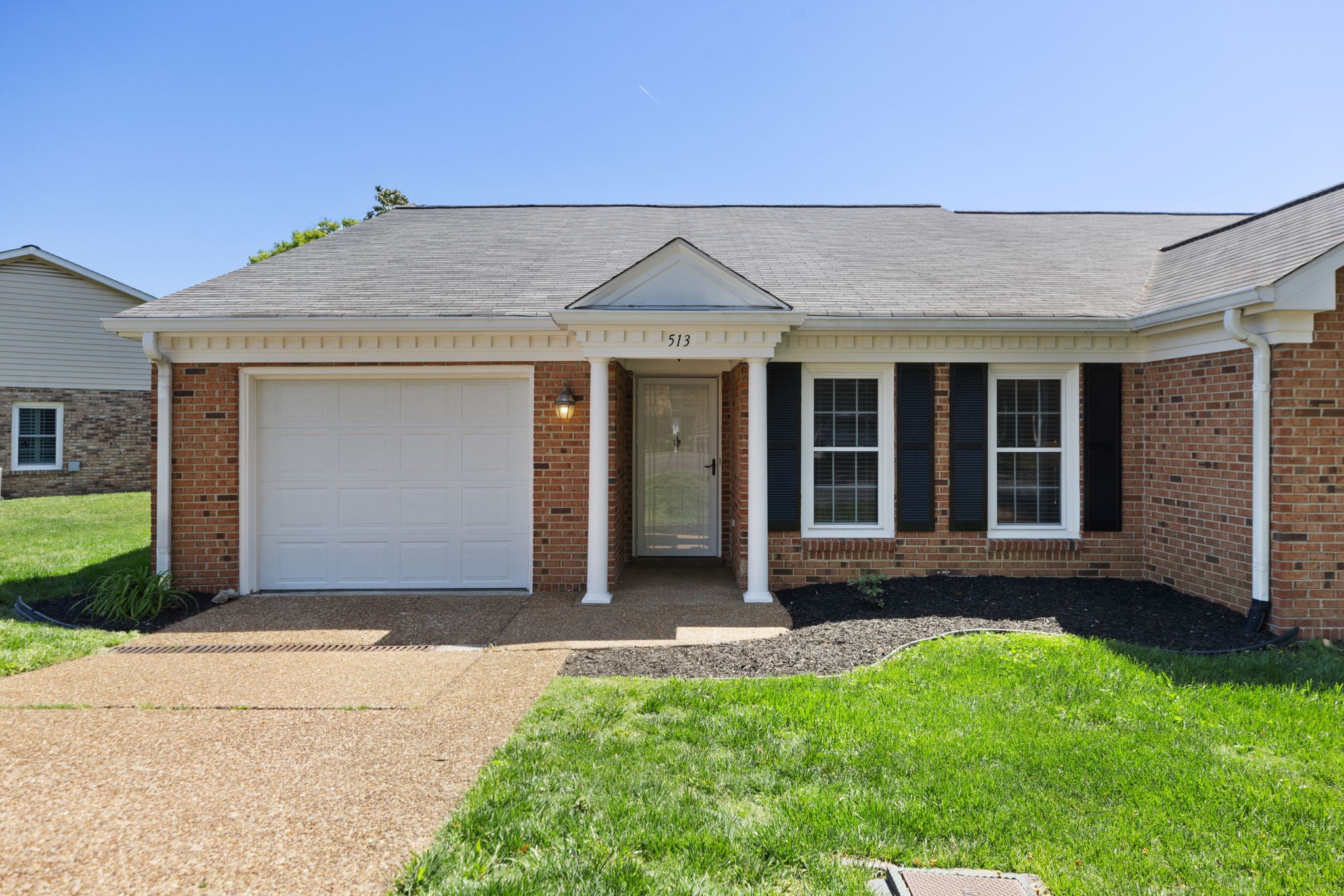 513 Loyola Dr