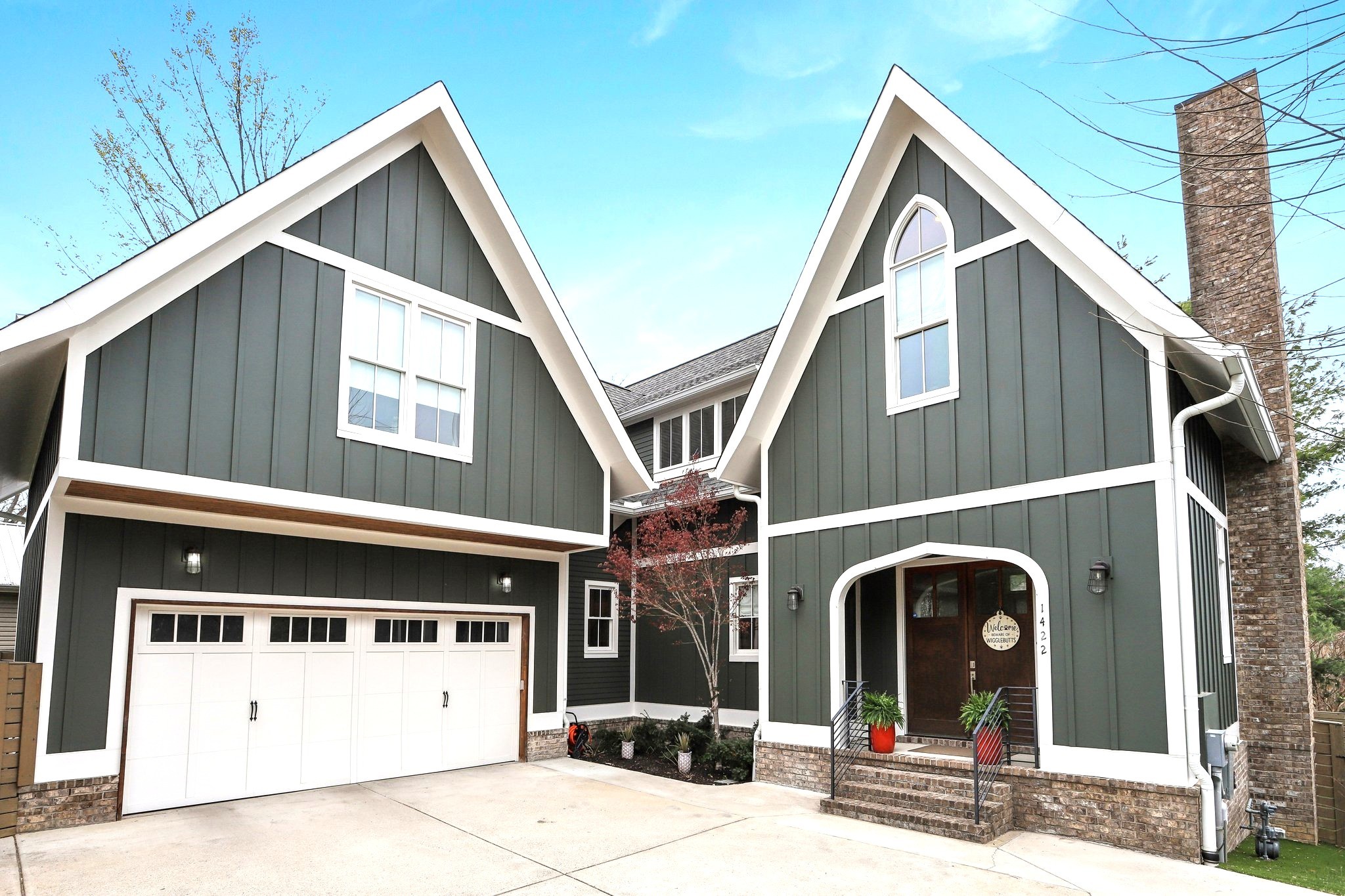 1422 Clifton Ln
