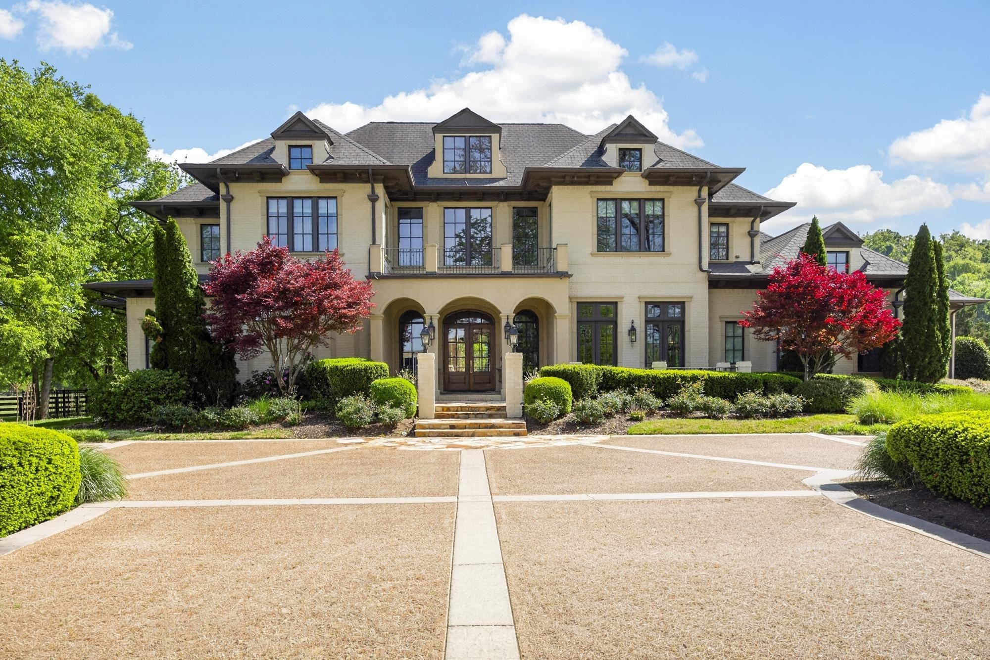 698 Brass Lantern Pl