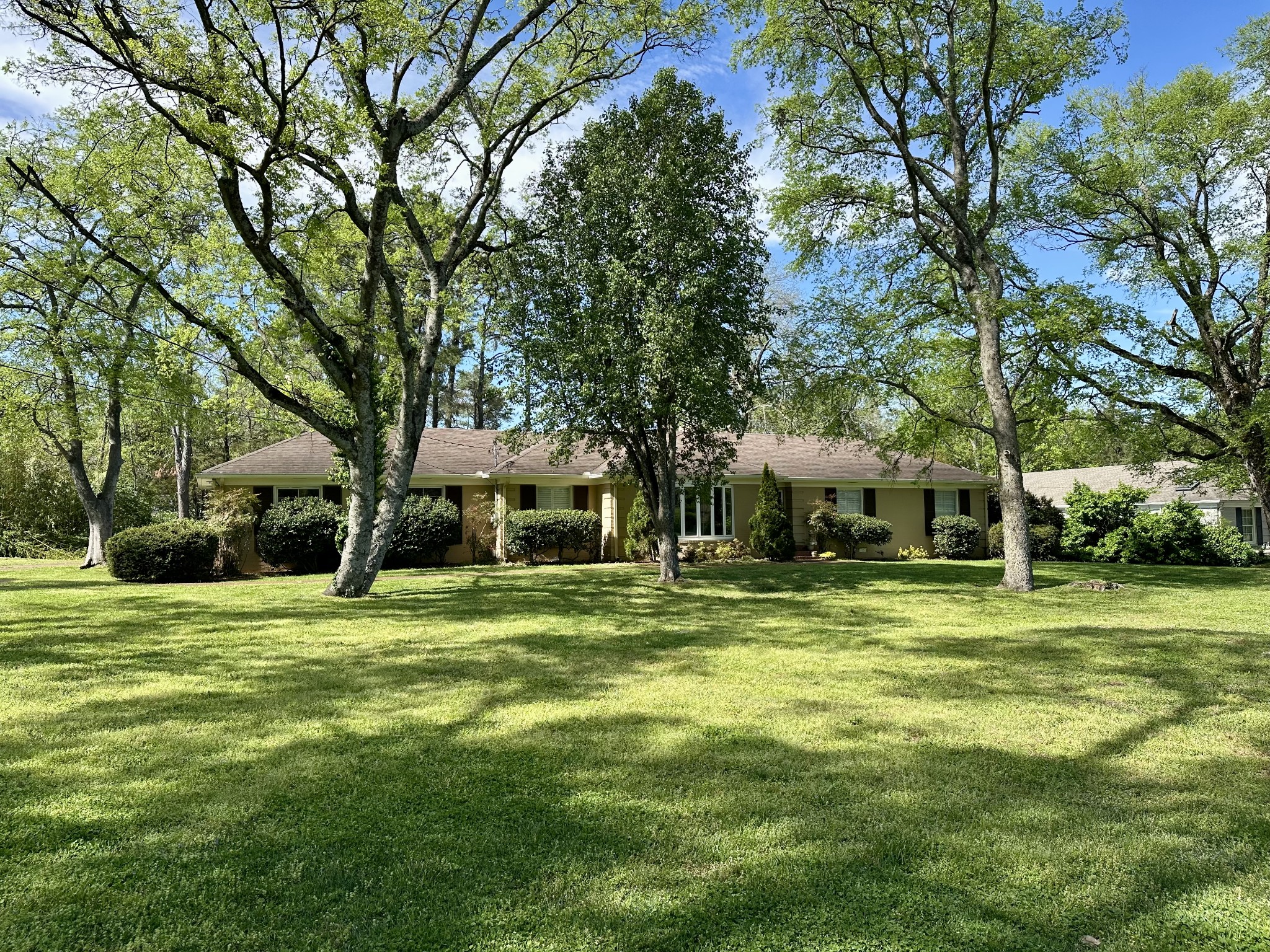 6412 Harding Pike