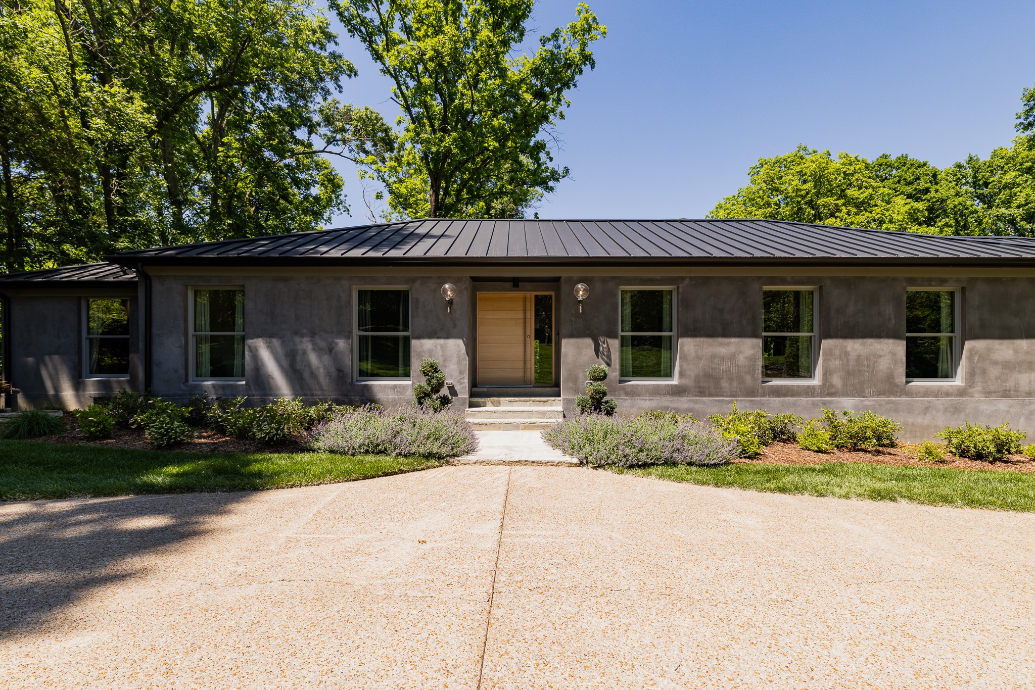 6003 Sherwood Dr